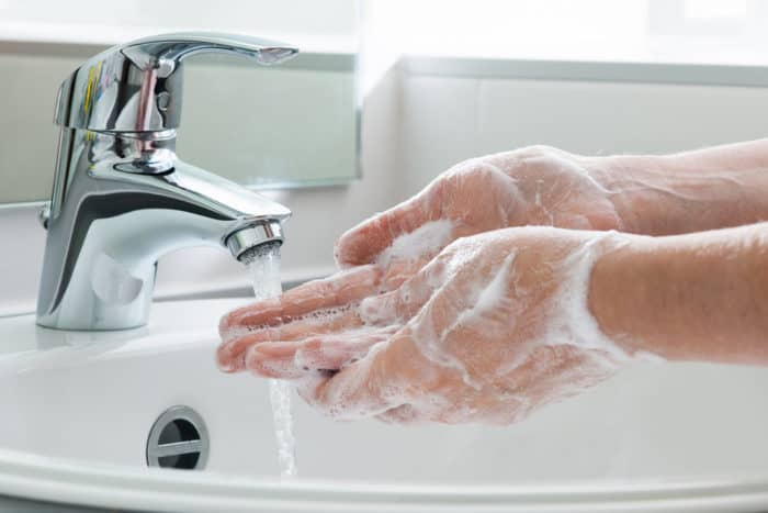 tuvaletten sonra ellerinizi yıkayın
